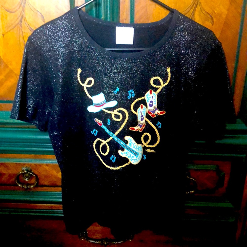 Adorable eye catching tee